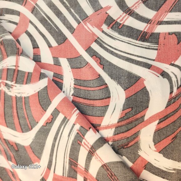 Abstract Red/Black/White Brushstroke Pattern Stretchy Polyester Fabric 3 Yards L - Picture 3 of 6